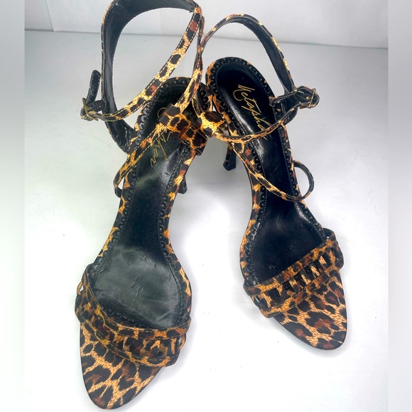 Metaphor Astonia Leopard Print Animal Print Pull on Heels - Picture 2 of 7